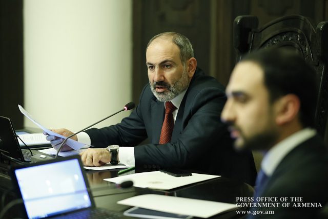 Փաշինյան. Ես ամեն օր նամակներ եմ ստանում խուճապային բովանդակությամբ