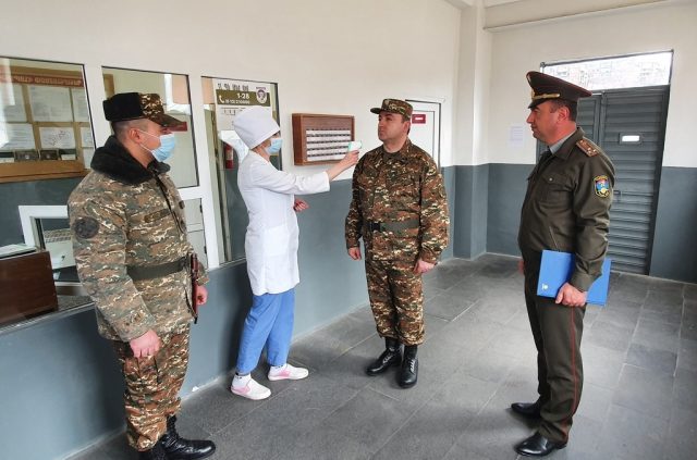 Ստուգվել են զորամասերի սանիտարական պայմանները, զորքերի ծառայության կազմակերպումը․ ՊՆ