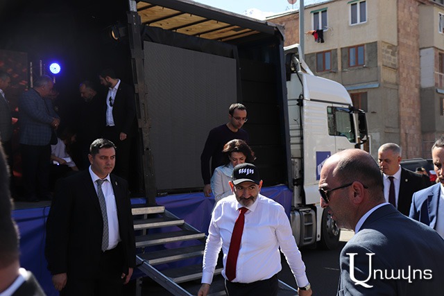 «Էդ զորավարը վրիցս հանեք, մնացածը կասեմ». Պապիկյանը Սասուն Միքայելյանին ներկայացնում է որպես զորավար Միքայելյան