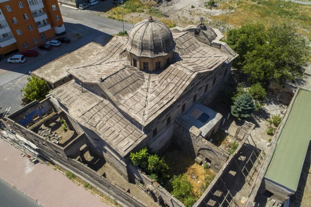 Կեսարիայի հայկական եկեղեցում նախատեսված Միջինքի պատարագը չեղարկվել է.ermenihaber.am