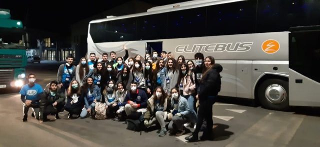 ԱՄՆ-ից և Իսրայելից Թբիլիսի ժամանած 45 հայ աշակերտներ և ուսանողներ տեղափոխվել են Հայաստան