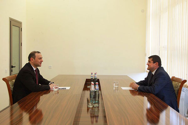 Արայիկ Հարությունյանն ու Արմեն Գրիգորյանը արդյունավետ քննարկում են ունեցել՝ «միտված ապագայի սերտ համագործակցությանը»