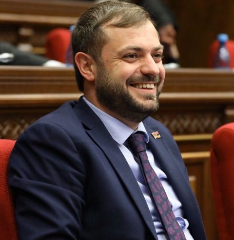 «Սուտը տարածվում է». «Իմ քայլի» պատգամավորը՝ պաշտոնյաների եւ պատգամավորների պարգեւավճարների մասին
