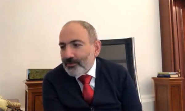 Փաշինյանը զանգել էր էլեկտրաէներգիայի համար, պարզվեց՝ ընտանիքները ոչ  միայն հոսանք, այլեւ համակարգիչ ու ինտերնետ չունեն