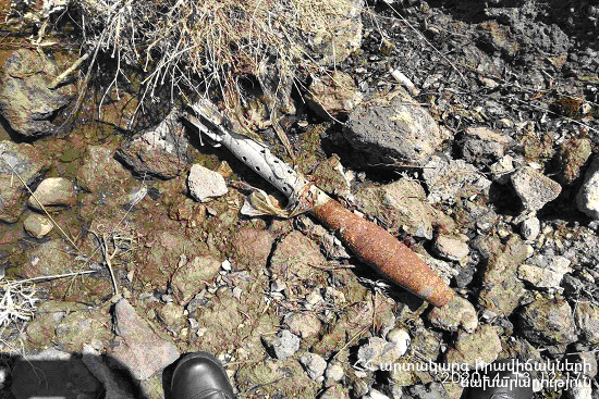 Կոտայք-Կապուտան ավտոճանապարհին հարակից ջրանցքում կոռոզիայի ենթարկված ՀՄՄ-2-ի հրթիռ է հայտնաբերվել. փրկարարները սահմանազատել են տարածքը