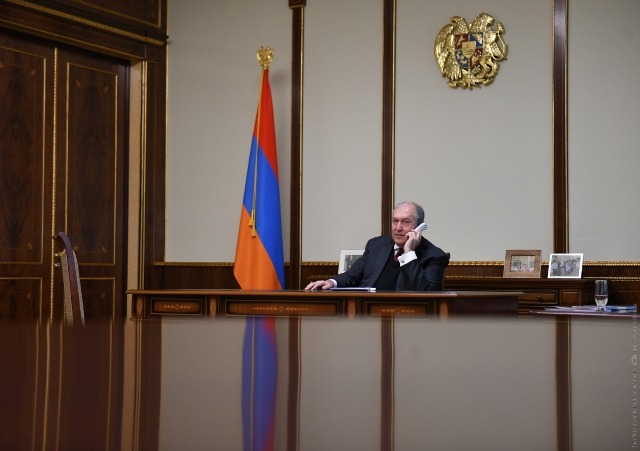 Արմեն Սարգսյանը Շուգարյանների ընտանիքին մաղթել է ոգու ամրություն ու տոկոնություն