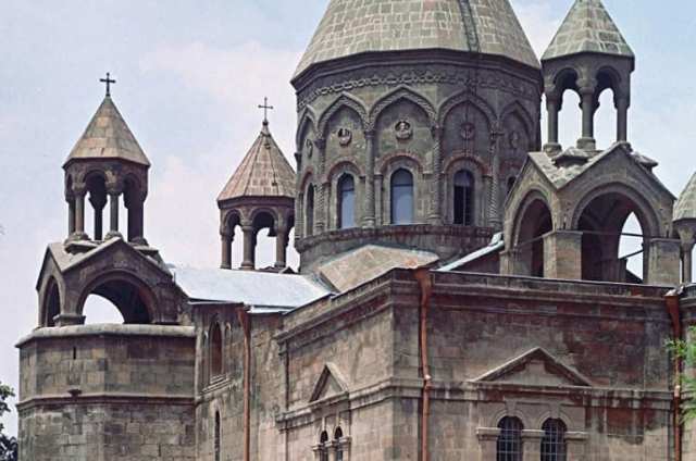 Հայրապետական սրբատառ կոնդակով հռչակվեց Բալկանյան երկրների Հայրապետական պատվիրակության հաստատումը