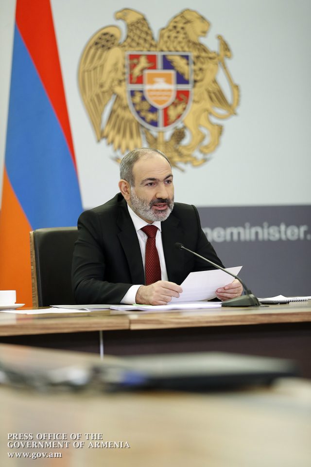 Փաշինյանը՝ Միքայել Մինասյանի հայտարարությունների, մաքսանենգ ծխախոտի եւ Հրաչյա Հակոբյանի մասին