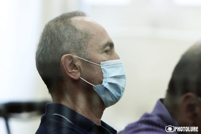 «Իմ տպավորությամբ՝ ներկա մարդկանց առողջության նկատմամբ ոչ միայն անհարգալից, այլև անհասկանալի անփույթ վերաբերմունք է դրսևորվում». Ռոբերտ Քոչարյան