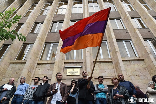 «Բարգավաճ Հայաստան» կուսակցությունը նախաձեռնում է ստորագրահավաք