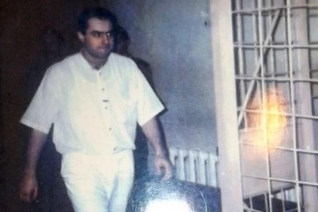 «Վահան Հովհաննիսյան+30» գործով ցմահ ազատազրկման դատապարտվածը պահանջում է իրեն ազատ արձակել