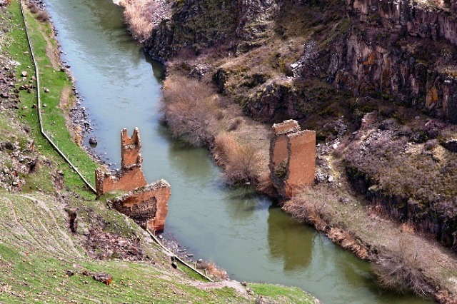 Թուրքերը կվերականգնեն Անիի պատմական կամուրջը. Ermenihaber