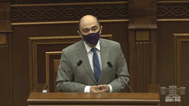 «Պարոն վարչապետ, երբ դուք թերթի խմբագիր էիք, ՏՄՊՊՀ-ն երբեւէ դիմե՞լ է ձեզ, գովազդի գներ հարցրե՞լ է». Մարուքյան