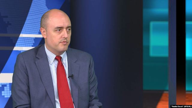 «Ազատ Եվրոպա/Ազատություն» ռադիոկայանի նախագահն իր անհանգստությունն է հայտնել Երևանում «Ազատության» լրագրողների նկատմամբ հարձակումների կապակցությամբ