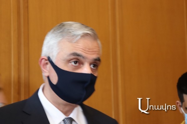 Մհեր Գրիգորյանը՝ պարգեւավճարների մասին