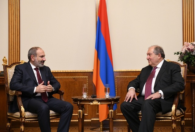 Արմեն Սարգսյանը շնորհավորել է վարչապետին՝ ծննդյան օրվա առթիվ