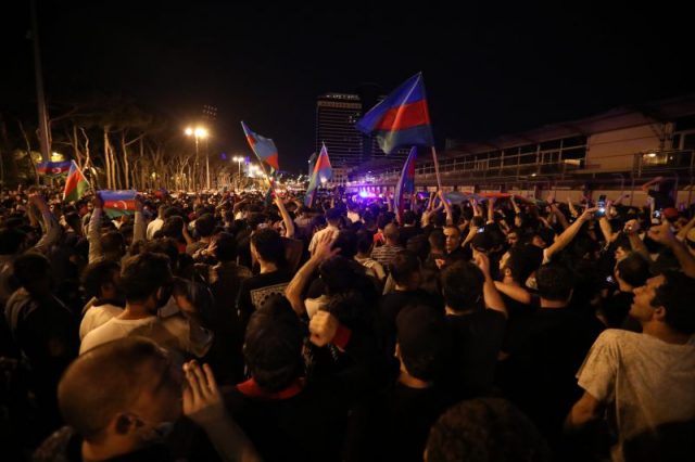 Բողոքի ցույցեր՝ Ադրբեջանում. Բաքվում ցուցարարները ներխուժել են խորհրդարանի շենք