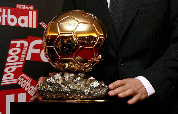 France Football հանդեսը հայտարարել է, որ 2020 թվականի արդյունքով «Ոսկե գնդակ» մրցանակ չի հանձնվի