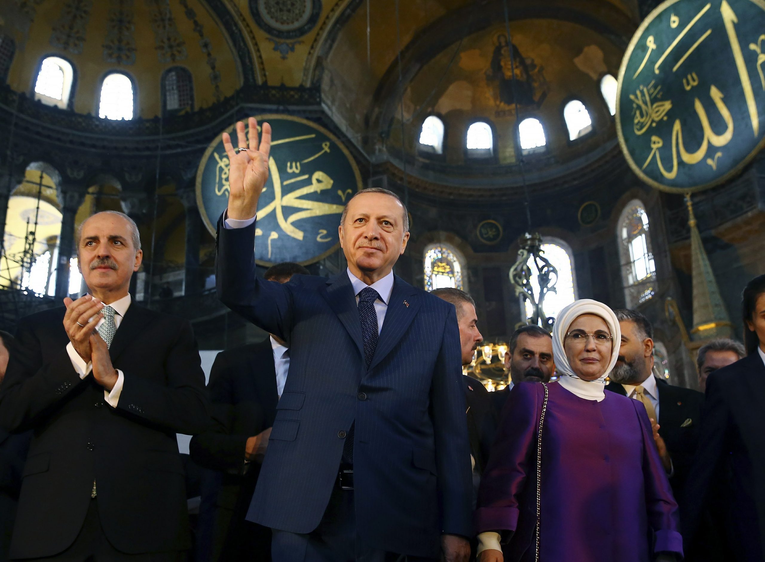«Որոշումն ընդունված է․ Սուրբ Սոֆիայի տաճարը կվերածվի մզկիթի». Թուրք լրագրող․ Ermenihaber.am