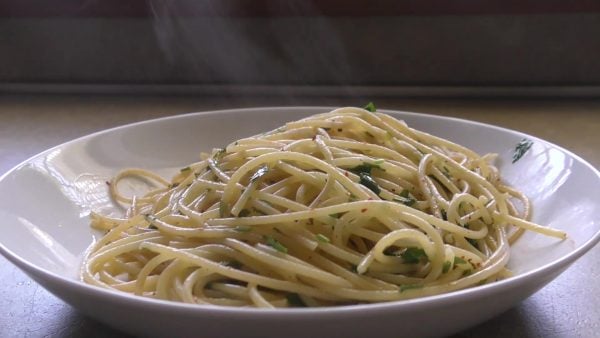 Սպագետի Aglio e olio (տեսանյութ)