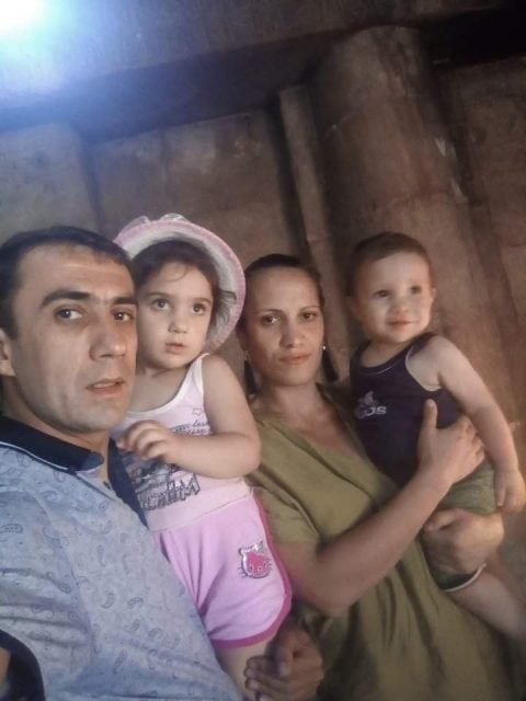 «Երեխաներիս հետ ոտքով կհասնեմ կառավարության շենքի մոտ և անժամկետ հացադուլ կհայտարարեմ»