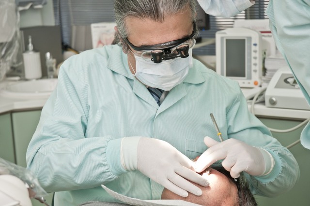 Հետաձգել սովորական ստուգումներն ատամնաբույժի մոտ և ատամնաբուժարան գնալ միայն հրատապ միջամտություն պահանջող դեպքում. ԱՀԿ-ի կոչը