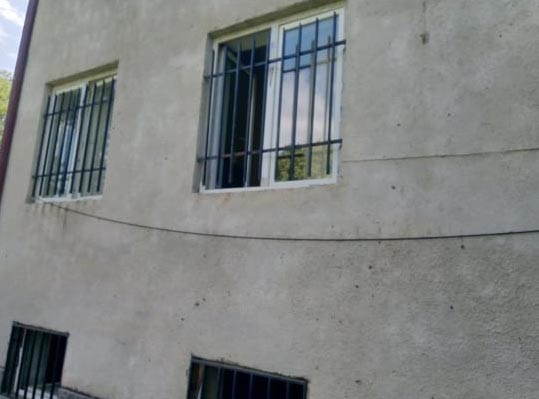 Զբոսայգու տարածքում իրականացրել է պայթյուն, որի հետևանքով վնասվել են Տավուշի ոստիկանության շենքի պատերը. Բերդի 40-ամյա բնակիչը ձերբակալվել է