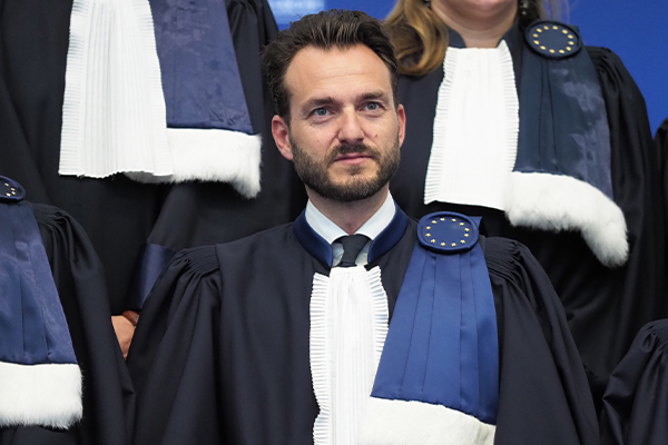 Եվրոպական դատարանի նախագահը ստանում է Ստամբուլի համալսարանի պատվավոր դոկտորի կոչում