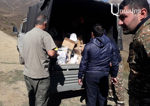 Աշխատող քաջարանցին՝ քաջարի զինվորի կողքին (Ֆոտոշարք)
