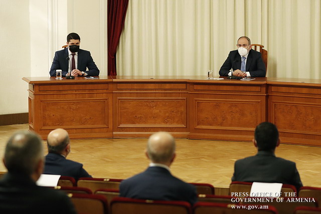 Անդրանիկ Քոչարյանը՝ ԱԱԾ պետին ազատելու մասին. «Դուք կռիվ կինոներ հեչ նայե՞լ եք, նայե՞լ եք Հայրենական պատերազմում գերագույն գլխավոր հրամանատարն ինչպիսի արագ փոփոխություններ է անում»