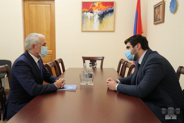Արման Եղոյանը «շատ բաց ու անկեղծ խոսակցություն» է ունեցել Հայաստանում ՄԱԿ-ի մշտական համակարգող Շոմբի Շարփի հետ