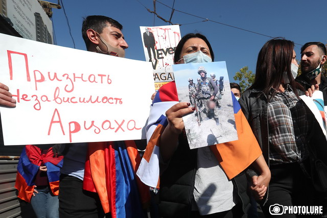 «Իտալիայի դեսպանատան լռությունը հաստատ կոտրելու ենք. ցուցարարները՝ դեսպանատան աշխատակիցներին հրավիրում են դուրս