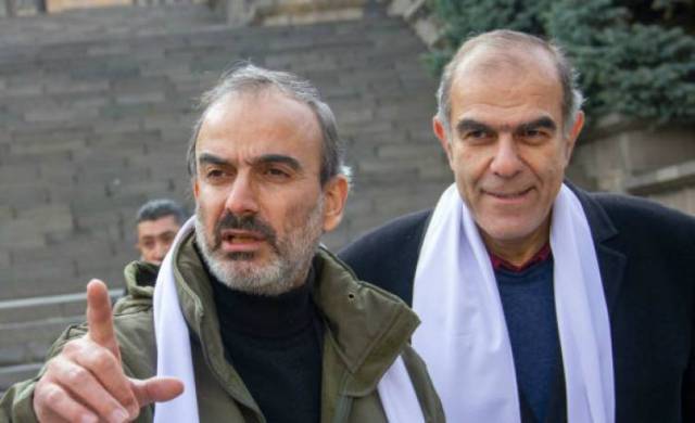 «Առանց ԶՈՒ ցուցումների կամավորների ներուժը հնարավոր չէ արդյունավետ օգտագործել». Սեֆիլյանն ու «Սասնա ծռերը» սպասում են ԶՈՒ հրամանատարության ցուցումներին. «Հրապարակ»