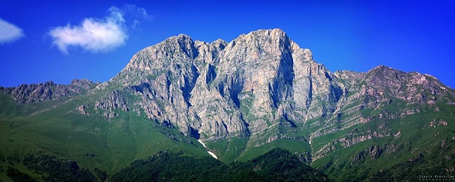 «․․․Եկեղեցի եմ քինում, աղոթեմ, մոմ վառեմ, համ էլ մի քիչ շատ նայեմ Խուստուփին․․․»