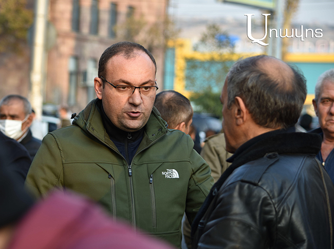 «Այդպիսի կարծիք են հայտնում, որովհետև մտածում են, որ իշխանությունն այնքան ողջամիտ ու խելացի է լինում, որ դավաճանելուց, պարտվելուց հետո ինքնակամ հեռանում է». Արսեն Բաբայանը՝ Վլադիմիր Պուտինի հայտարարության առիթով