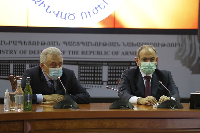 «Մենք պետք է լրջորեն վերլուծենք տեղի ունեցածը, հասկանանք, թե որտեղ ենք սխալվել, ինչու ենք սխալվել». Նիկոլ Փաշինյանը ներկայացրել է Վաղարշակ Հարությունյանին