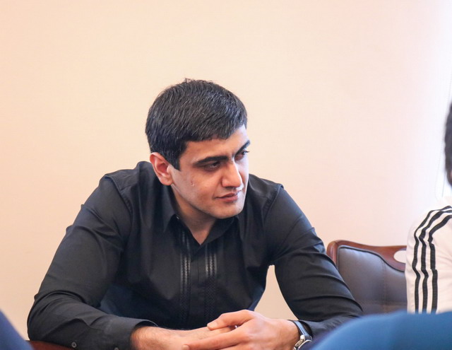 Ուզում եմ ապրել ու արարել իմ հարազատ քաղաքում. Առուշանյանը կալանավայրից հայտարարություն է տարածել