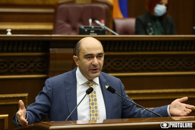 «Բոլոր կողմերից կան մարդիկ, որոնք Արցախում զինվել են ու հետ են եկել». Էդմոն Մարուքյան