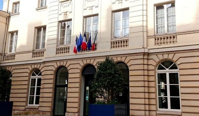Ֆրանսիական Իսի-լե-Մուլինո քաղաքի քաղաքային խորհուրդը ընդունել է բանաձև, որում կոչ է անում Ֆրանսիայի կառավարությանը՝ ճանաչել Արցախի Հանրապետությունը