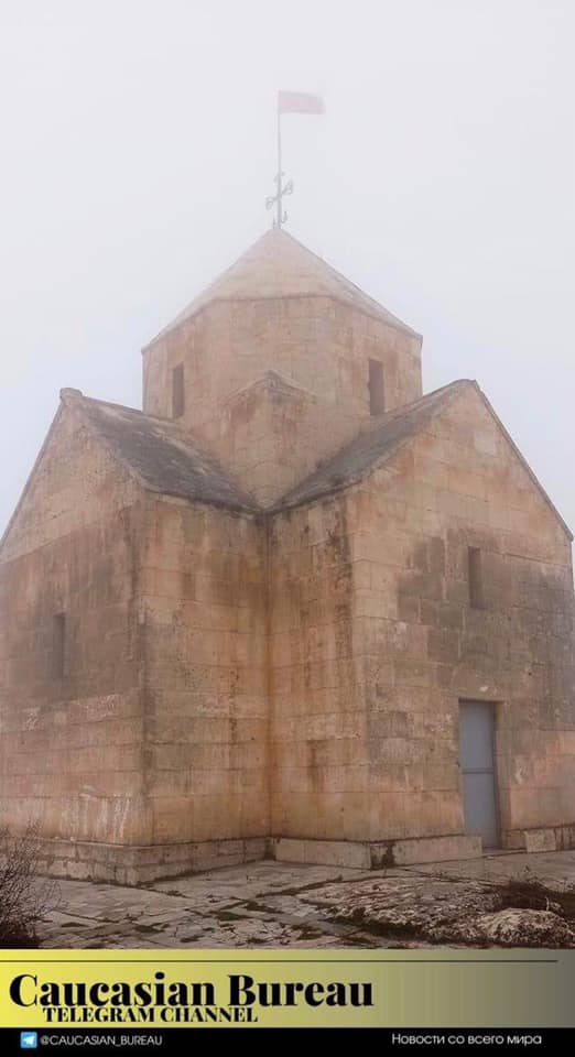 Վանքասարի Սպիտակ Խաչ եկեղեցու վրա բարձրացվեց Ադրբեջանի դրոշը. Նաիրա Զոհրաբյան