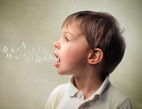 Երեխայի ո՞ր տարիքից սկսած անհանգստանալ, որ նրա մոտ խոսքը չի զարգանում. լոգոպեդի խորհուրդներ