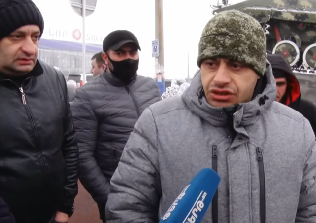 «Ադրբեջանցիները չէին թողել, որ մեր զինվորները հետ գնային, դրա համար բերել են այստեղ». ծնող