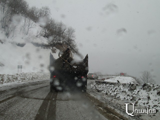 Փակ է Բերդ-Ճամբարակ ճանապարհի Նավուր-Թթուջուր հատվածը, իսկ Վարդենյաց լեռնանցքը փակ է միայն կցորդիչով բեռնատարների համար