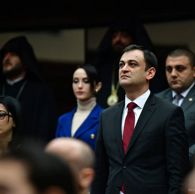 «Արցախի ապագայի հարցը լավագույն միջոցը չէ հայաստանյան ներքաղաքական կյանքում սեփական նիշան գտնելու համար». Արման Բոշյանը՝ Սերժ Սարգսյանին. «Հայկական ժամանակ»