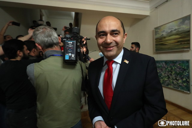 «Զինված հեղաշրջման փորձ անգամ չի եղել․ վարչապետը գլխատում է բանակը»․ Էդմոն Մարուքյան