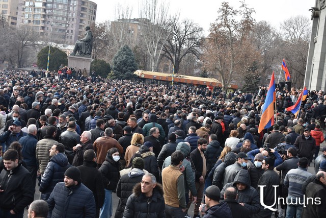 «Տարօրինակ կլիներ, եթե լիներ հակառակը՝ հանդարտ, հանգիստ ներքաղաքական կյանք: Տարօրինակը սկսում է այլ տեղից». «Ժամանակ»