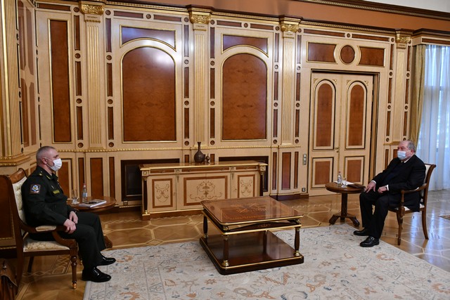 Ռուստամ Մուրադովի հետ հանդիպմանը ՀՀ նախագահը հրատապ է համարել հայ գերիների վերադարձի և անհետ կորած անձանց հայտնաբերման հարցերի լուծումը