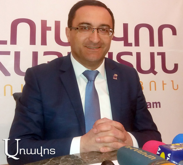 Քրիստ Մարուքյան. «Գործում են աշխատանքից հեռացնելու սպառնալիքներ կամ շանտաժ՝ հեղափոխությանը չսատարելու մեղադրանքի տեսքով»