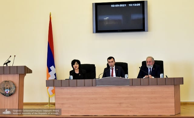 Մետաքսե Հակոբյանը նշեց, որ ռուսերենը Արցախում որպես աշխատանքային լեզու ընդունելու առաջարկը կքննարկվի և հաշվի կառնվի Լեզվի մասին օրենքի վերջնական տարբերակը մշակելիս