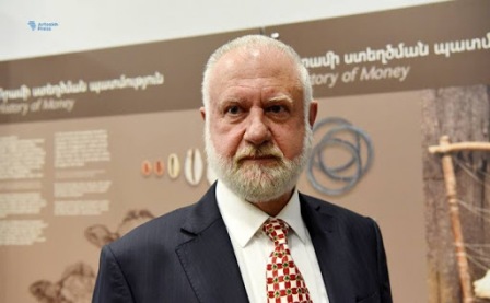Մեծ ճանաչում ունենալով Հայրենիքում և Սփյուռքում՝ Կարապետ Քաբաբջյանն իրականացնում էր ազգանպաստ գործունեություն. Արայիկ Հարությունյանը ցավակցական հեռագիր է հղել